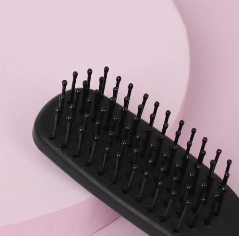 Расчёска-мини массажная, 3,5 × 13,2 см, цвет чёрный
