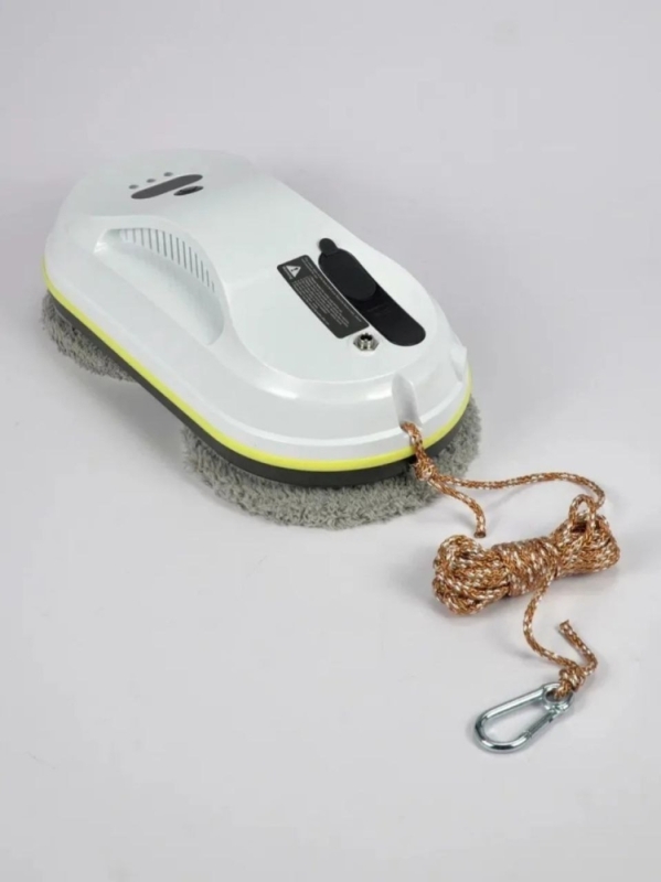 Робот мойщик окон с распылением