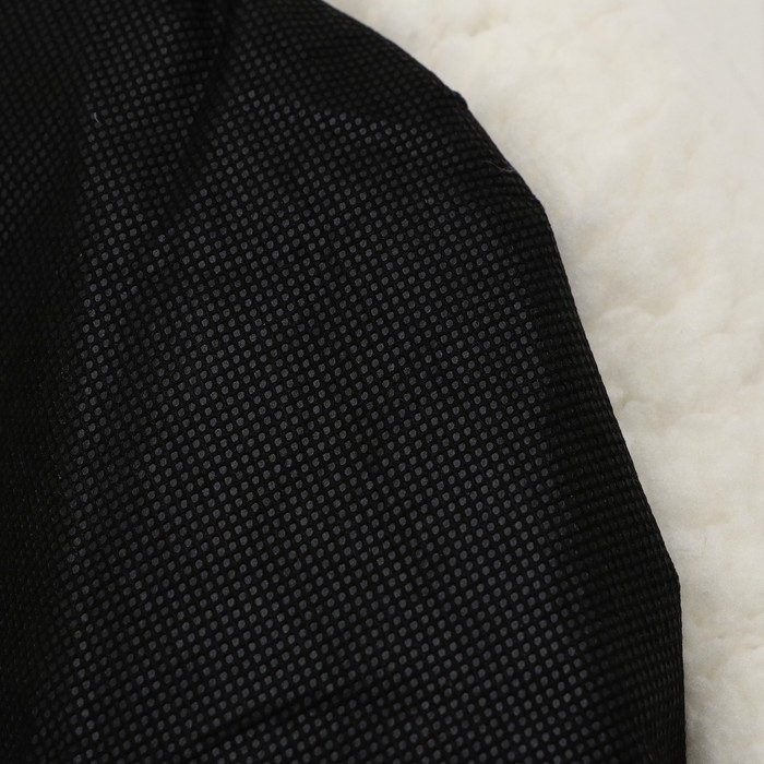 Лежанка для собак и кошек  Лежанка для собак и кошек "Уют", мягкий мех, 50 х 42 х 11 см, молочная